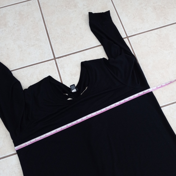 Torrid 4X Rocker Back Slash Black Sweatshirt - Picture 10 of 16